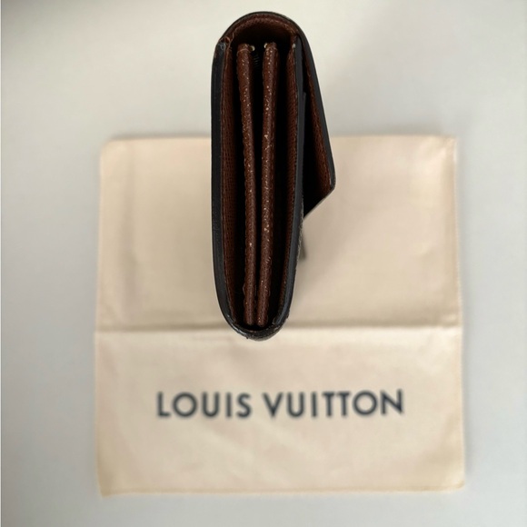 Louis Vuitton Monogram Leather Wallet - Picture 6 of 16